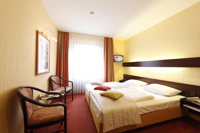 Imagen de la habitación del Hotel Karl Noss. Foto 7