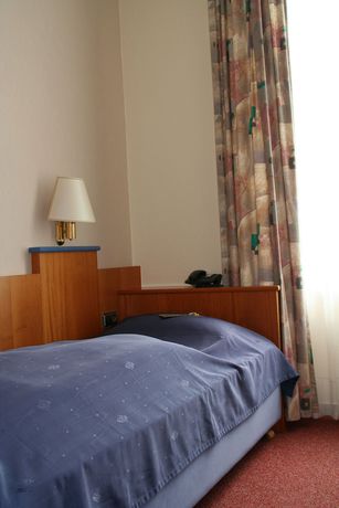 Imagen de la habitación del Hotel Karl Noss. Foto 9