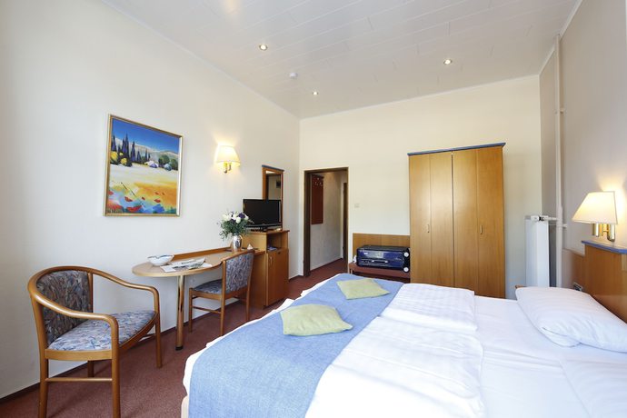 Imagen de la habitación del Hotel Karl Noss. Foto 11