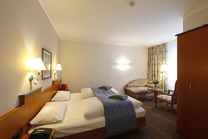 Imagen de la habitación del Hotel Karl Noss. Foto 19