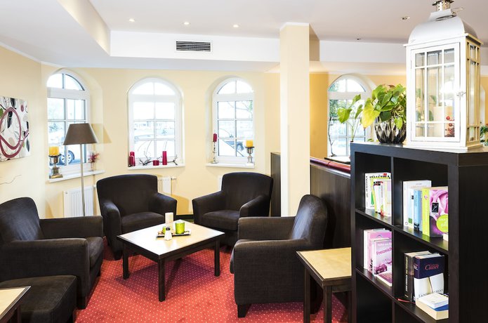 Imagen de los interiores del Hotel Karl-Wirt. Foto 13