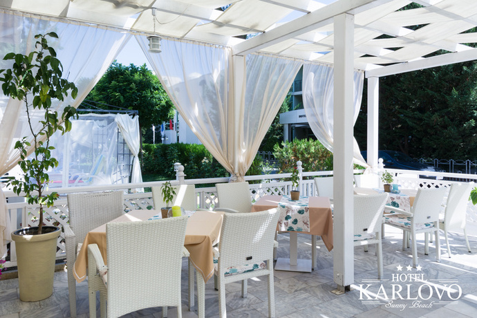 Imagen del bar/restaurante del Hotel Karlovo. Foto 3