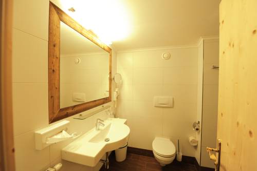 Imagen de la habitación del Hotel Karlwirt, Eben am Achensee. Foto 12