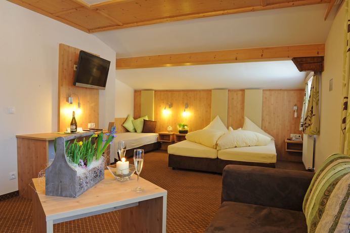 Imagen de la habitación del Hotel Karlwirt. Foto 5