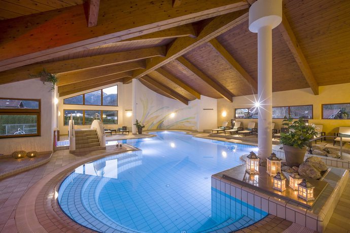 Imagen general del Hotel Karlwirt, PERTISAU. Foto 1