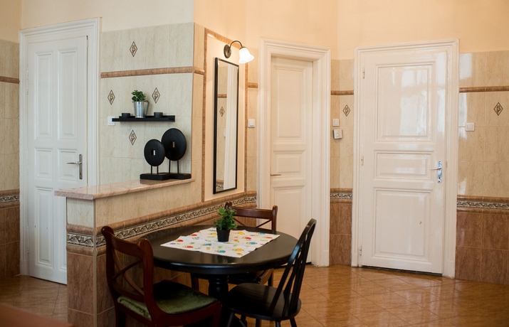 Imagen de la habitación del Hotel Karma Boutique Apartments. Foto 6