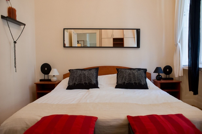 Imagen de la habitación del Hotel Karma Boutique Apartments. Foto 7