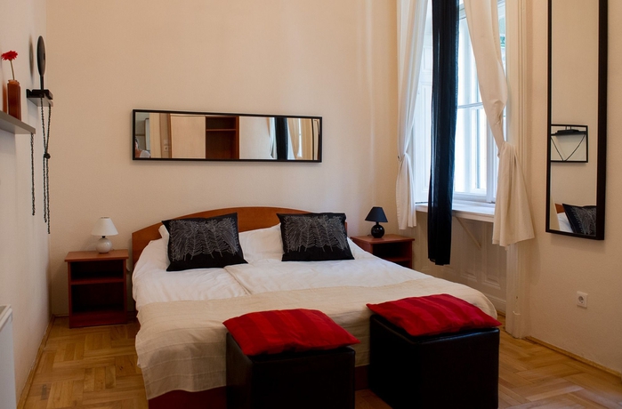 Imagen de la habitación del Hotel Karma Boutique Apartments. Foto 8