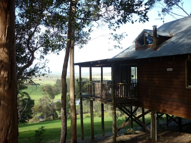 Imagen de la habitación del Hotel Karma Chalets. Foto 10