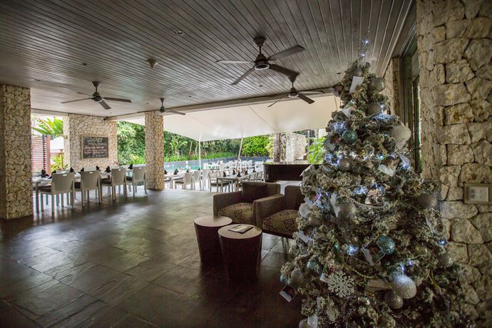 Imagen del bar/restaurante del Hotel Karma Jimbaran. Foto 3