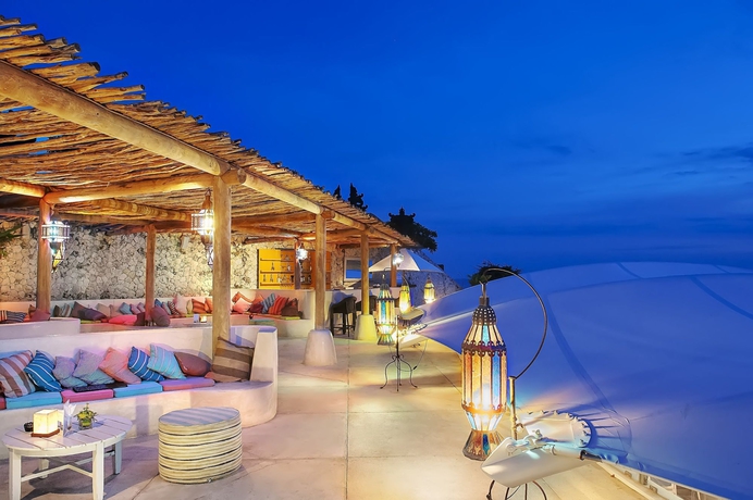 Imagen del bar/restaurante del Hotel Karma Kandara. Foto 5