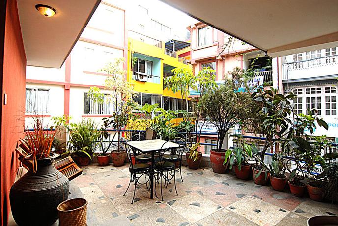 Imagen de los exteriores del Hotel Karma Nepal. Foto 15