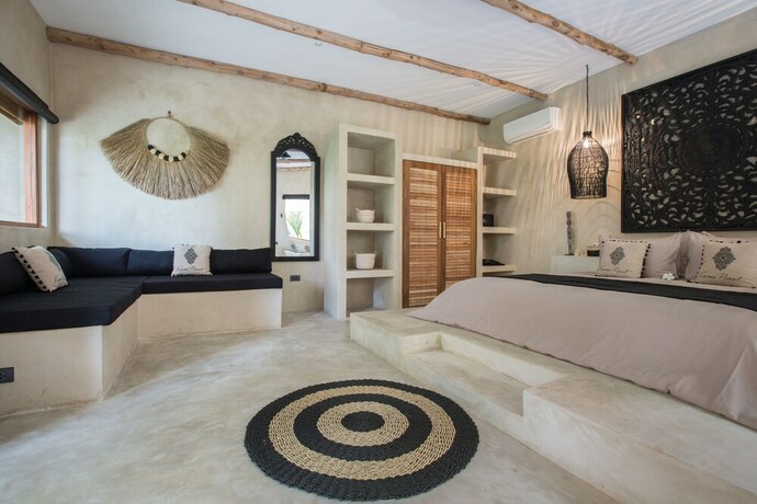 Imagen de la habitación del Hotel Karma Resort. Foto 33