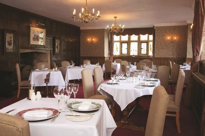 Imagen del bar/restaurante del Hotel Karma Salford Hall. Foto 4