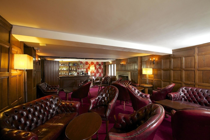 Imagen del bar/restaurante del Hotel Karma Salford Hall. Foto 10