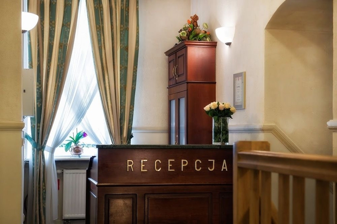 Imagen de los interiores del Hotel Karmel. Foto 15