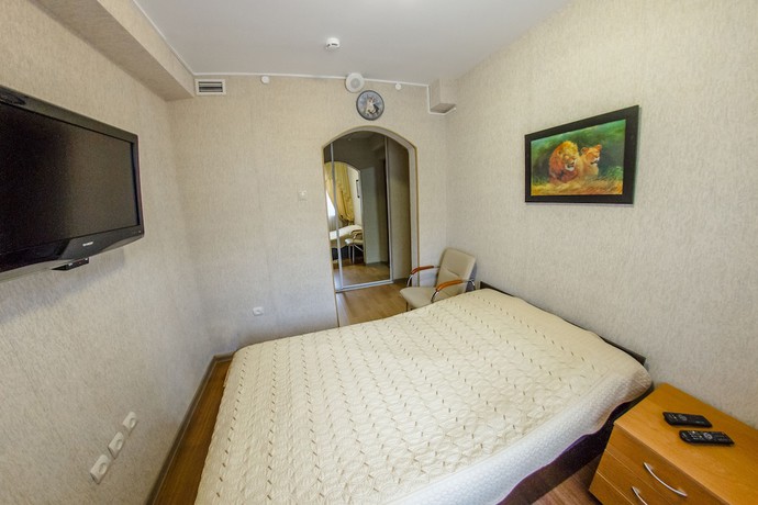 Imagen de la habitación del Hotel Karmen. Foto 15