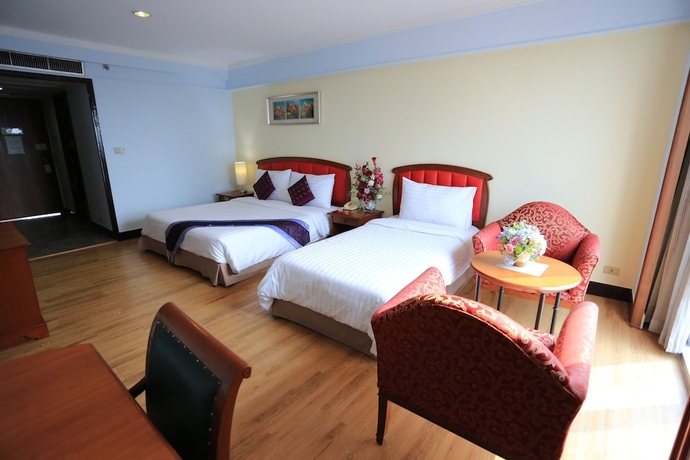 Imagen de la habitación del Hotel Karnmanee Palace. Foto 11