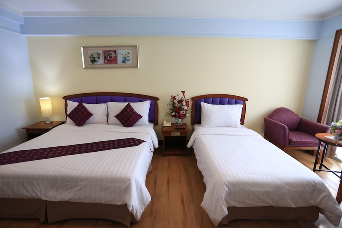 Imagen de la habitación del Hotel Karnmanee Palace. Foto 15