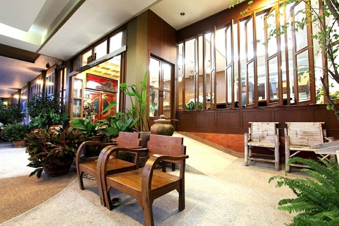 Imagen de los exteriores del Hotel Karnmanee Place. Foto 9