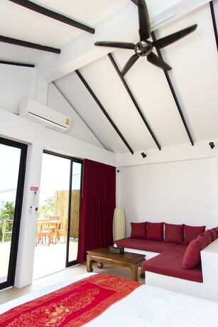 Imagen de la habitación del Hotel Karo Villas. Foto 10