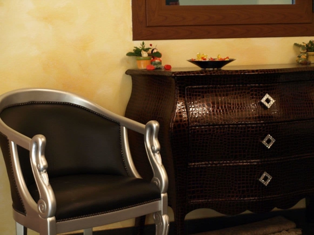 Imagen de los interiores del Hotel Karol. Foto 17