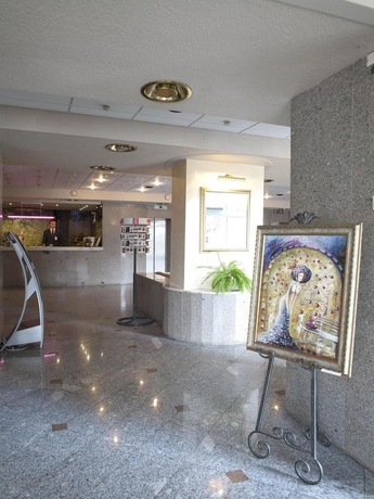 Imagen de los interiores del Hotel Karolina Park and Conference Center. Foto 16