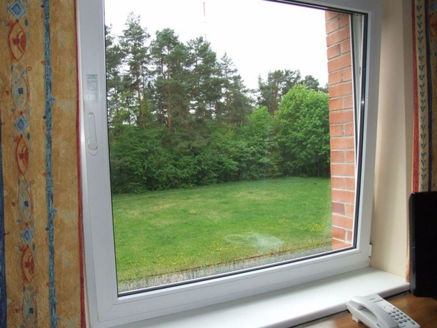 Imagen de la habitación del Hotel Karolina Park and Conference Center. Foto 12