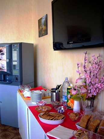 Imagen del bar/restaurante del Hotel Karolstay Guesthouse Roma. Foto 2