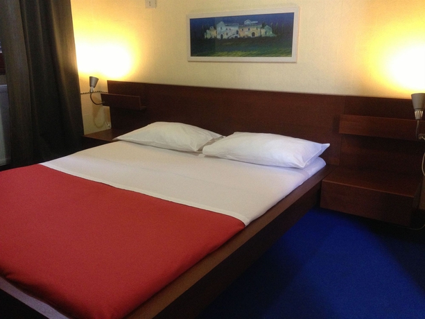 Imagen de la habitación del Hotel Karolstay Guesthouse Roma. Foto 10