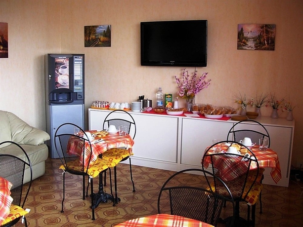Imagen del bar/restaurante del Hotel Karolstay Guesthouse Roma. Foto 4