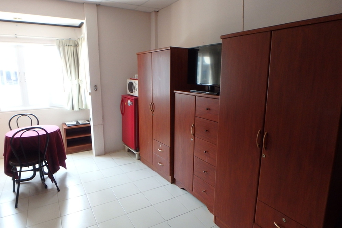 Imagen de la habitación del Hotel Karon Café Inn. Foto 2