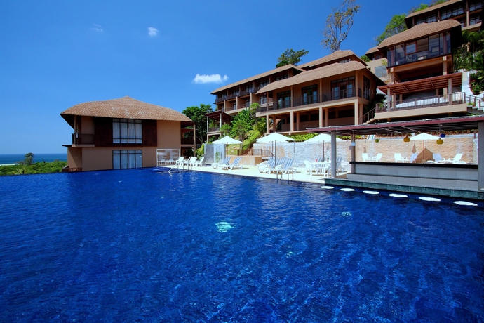 Imagen de la piscina del Hotel Karon Phunaka Resort. Foto 14