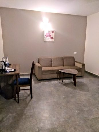 Imagen de la habitación del Hotel Karon Premium. Foto 15
