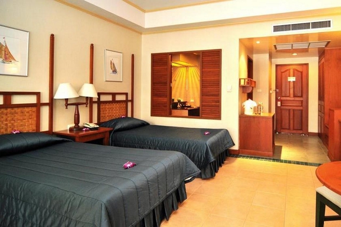 Imagen general del Hotel Karon Princess. Foto 7