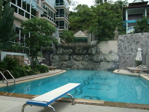Imagen general del Hotel Karon View Apartments. Foto 2