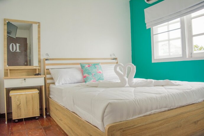 Imagen de la habitación del Hotel Karoon23. Foto 17