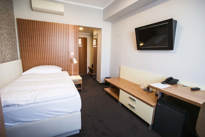 Imagen de la habitación del Hotel Karpatia. Foto 17