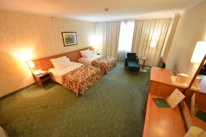 Imagen de la habitación del Hotel Karpos. Foto 2