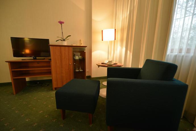 Imagen de la habitación del Hotel Karpos. Foto 6