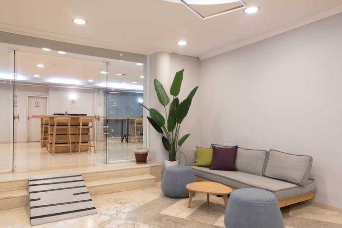 Imagen de los interiores del Hotel Karras Grande Resort. Foto 17