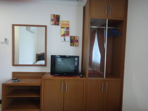 Imagen de la habitación del Hotel Karsa Utama. Foto 16