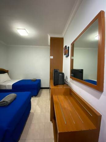 Imagen de la habitación del Hotel Karsa Utama. Foto 22