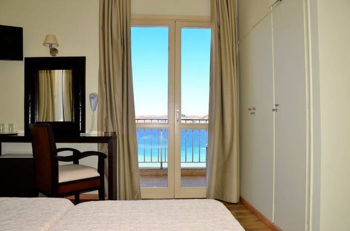 Imagen de la habitación del Hotel Karthea. Foto 12