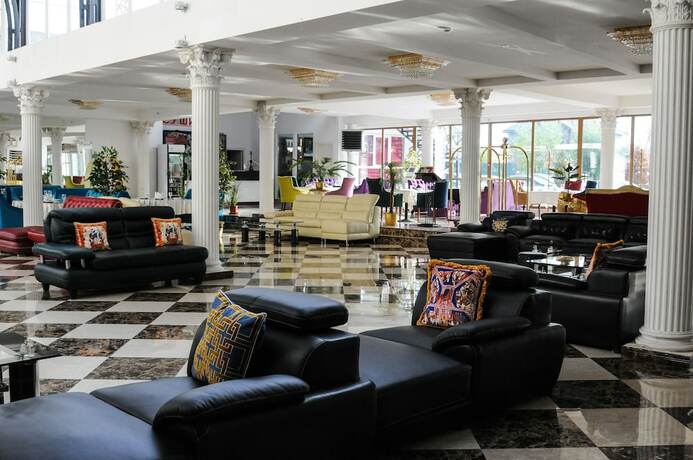 Imagen general del Hotel Kartmazovo Town. Foto 2