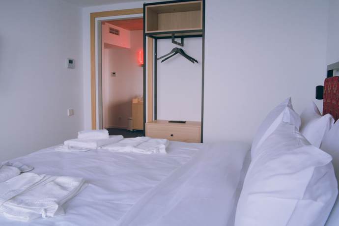 Imagen de la habitación del Hotel Kartuli. Foto 12