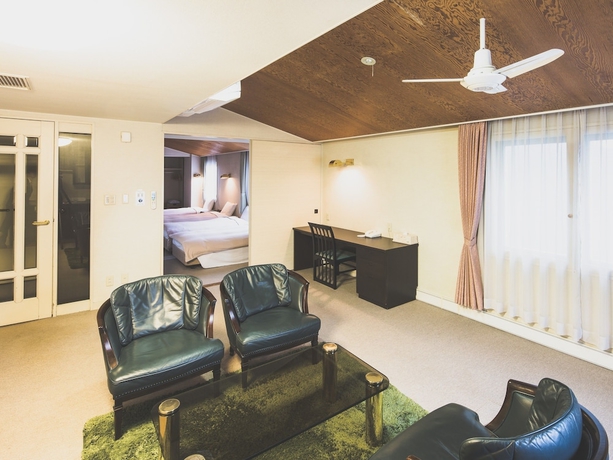 Imagen de la habitación del Hotel Karuizawa Elegance. Foto 9