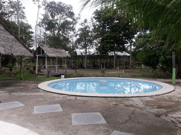 Imagen de la piscina del Hotel Karupa. Foto 18