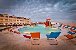 Imagen de la piscina del Hotel Karvan Palace. Foto 12