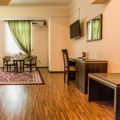 Imagen de la habitación del Hotel Karvon Samarkand. Foto 14